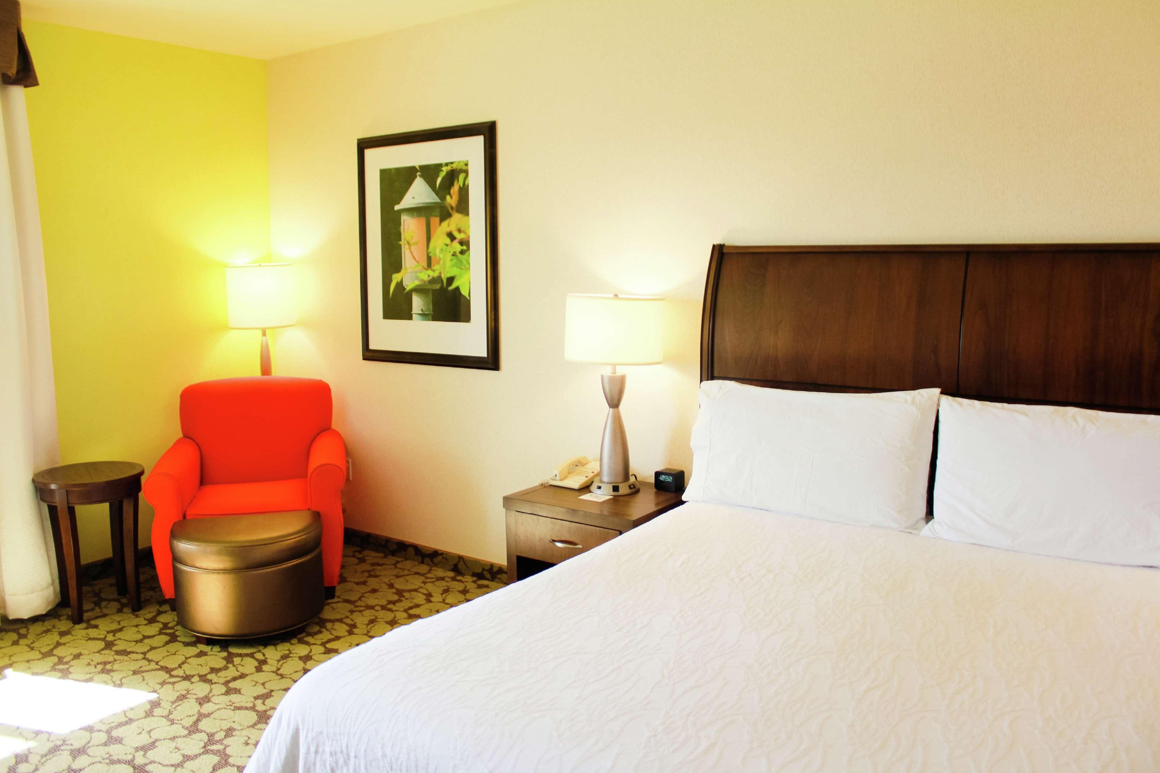 Hilton Garden Inn Redding Eksteriør bilde