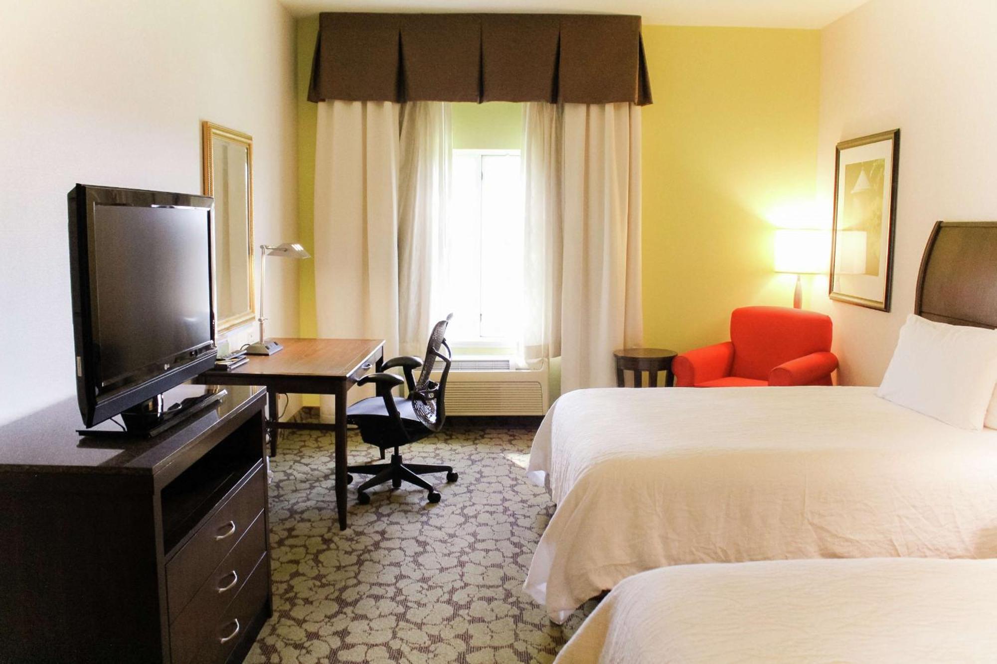 Hilton Garden Inn Redding Eksteriør bilde