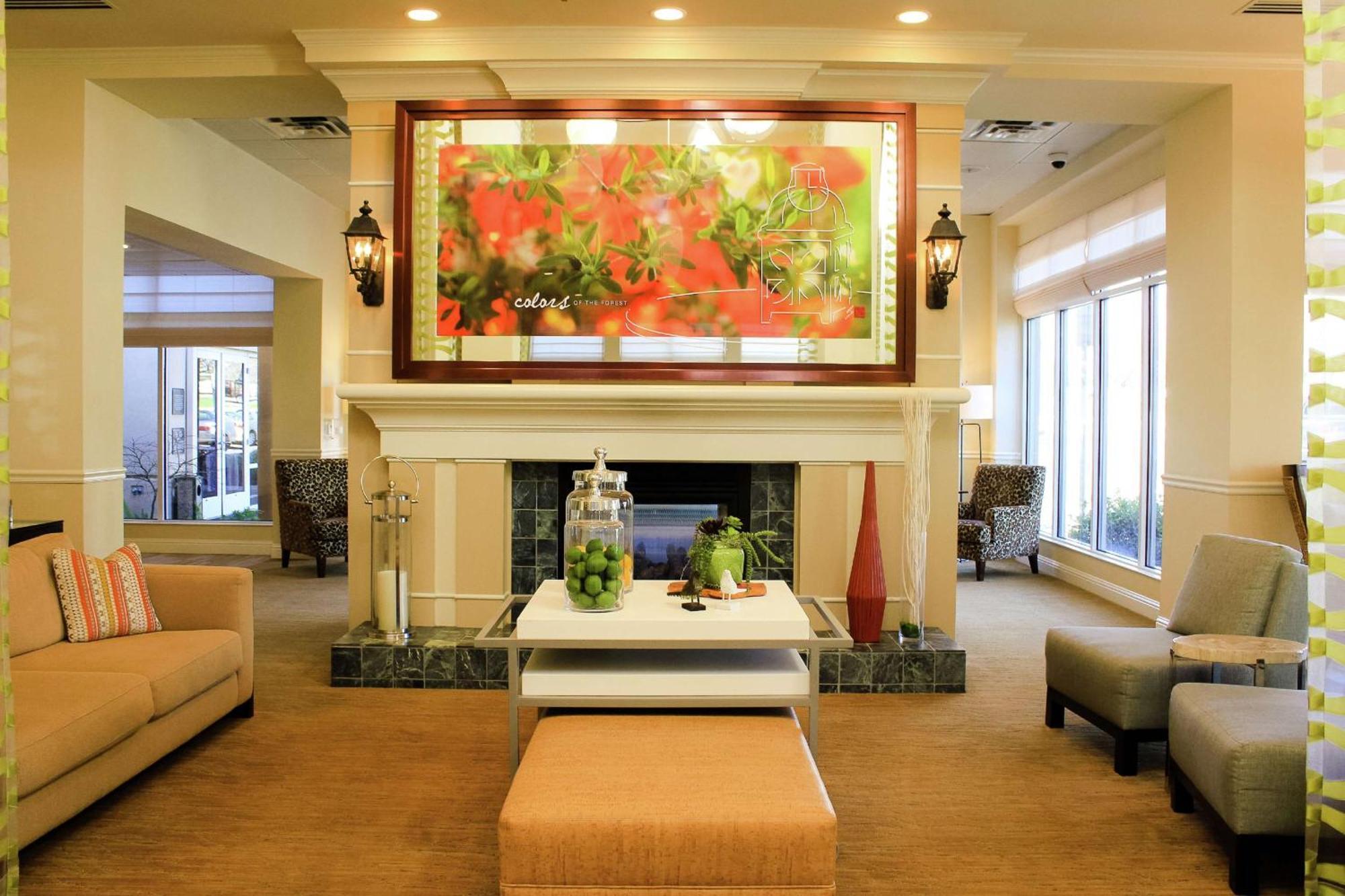 Hilton Garden Inn Redding Eksteriør bilde